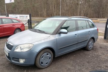 Skoda Fabia II 1.2B 70KM 2008r * el szyby klima tempomat dwa kpl opon